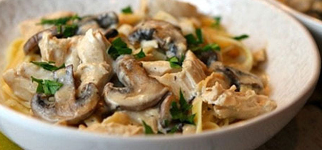 Mushroom Alfredo Fettucine Pasta